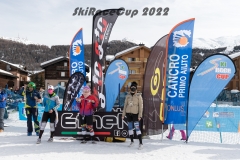 Il podio giovani femminile in slalom speciale